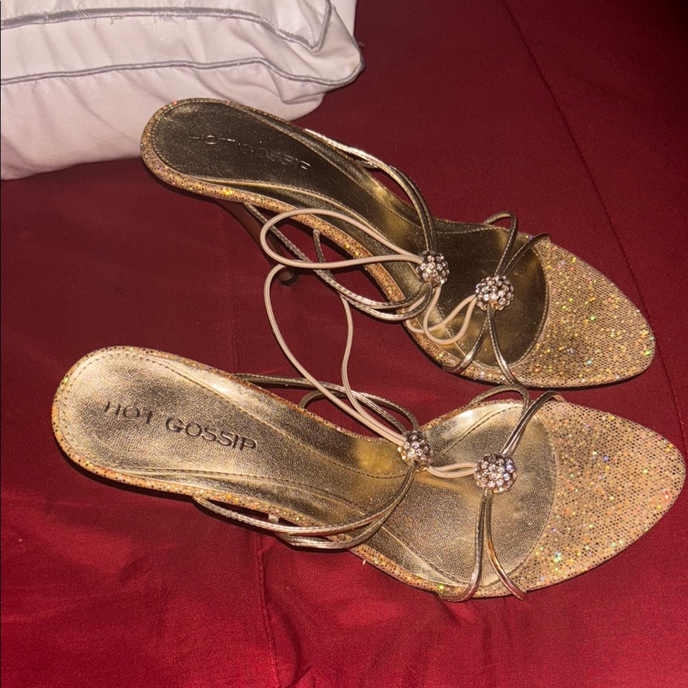 Gossip Gold Glitter Women's Heels